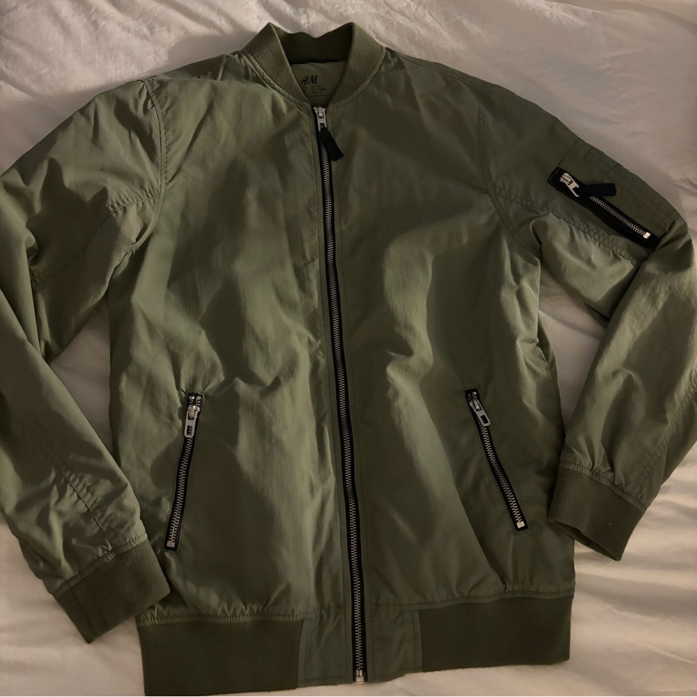H & M light weight zip up jacket